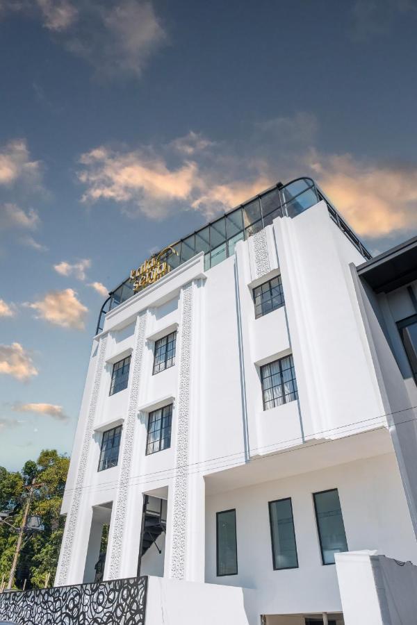 Kala Hotel Semarang Jomblang Exteriör bild