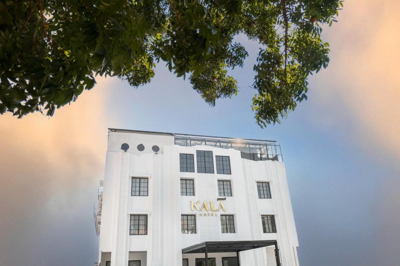 Kala Hotel Semarang Jomblang Exteriör bild
