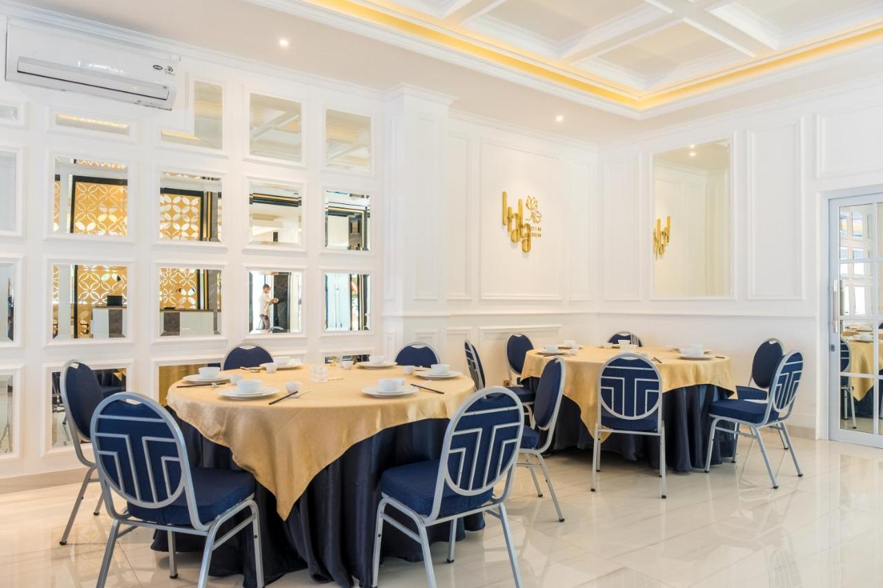 Kala Hotel Semarang Jomblang Exteriör bild