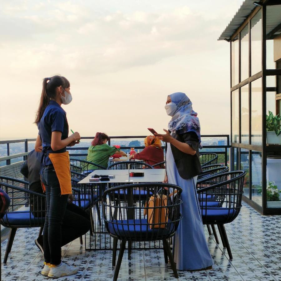 Kala Hotel Semarang Jomblang Exteriör bild