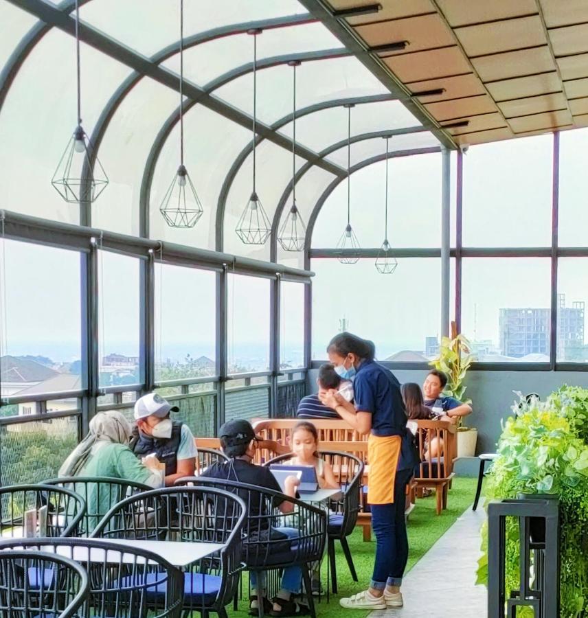 Kala Hotel Semarang Jomblang Exteriör bild